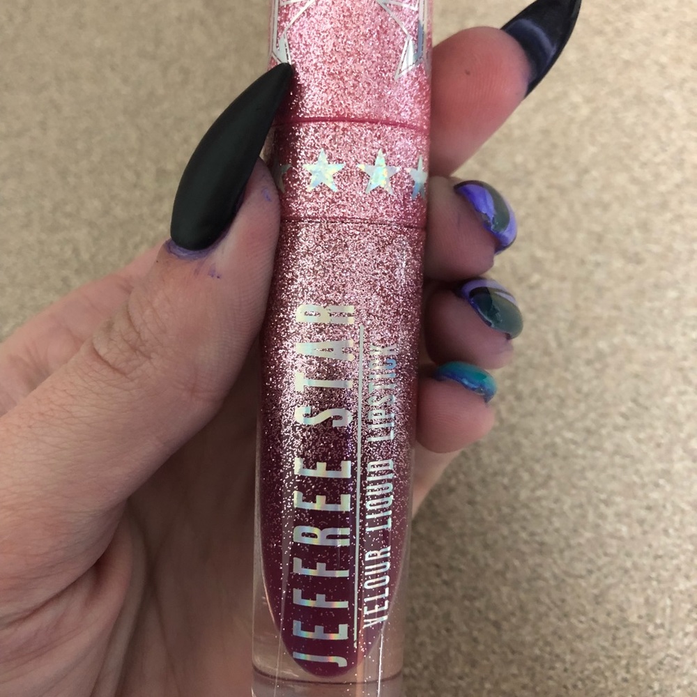 Jeffree Star Berries on ice